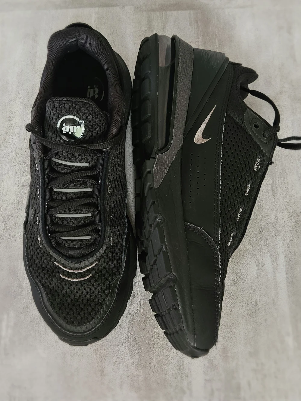 Nike Air Max Pulse 'Triple Black' Everyday Athleisure Shoes | Women Size 8.5